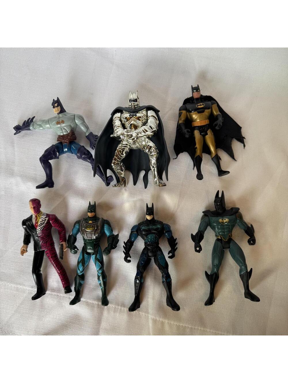 VTG Batman Action Figures Lot of 7 Gold Knight Batman Forever‎ Manta Ray Kenner - Picture 4 of 4